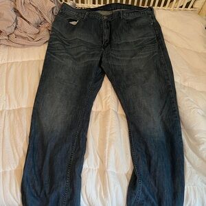 Levi's Classic Blue Jeans with Leather Patch